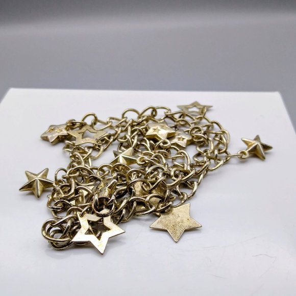 Distressed Vintage Curb Link Necklace with Dangling Star Charms, Silver Tone Gru - Picture 4 of 4